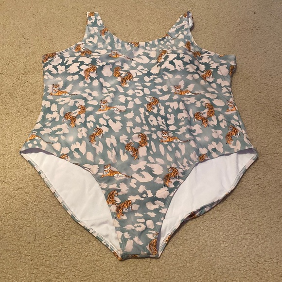 DAVI & DANI Other - DAVI & DANI Swim One Piece Size 3XL